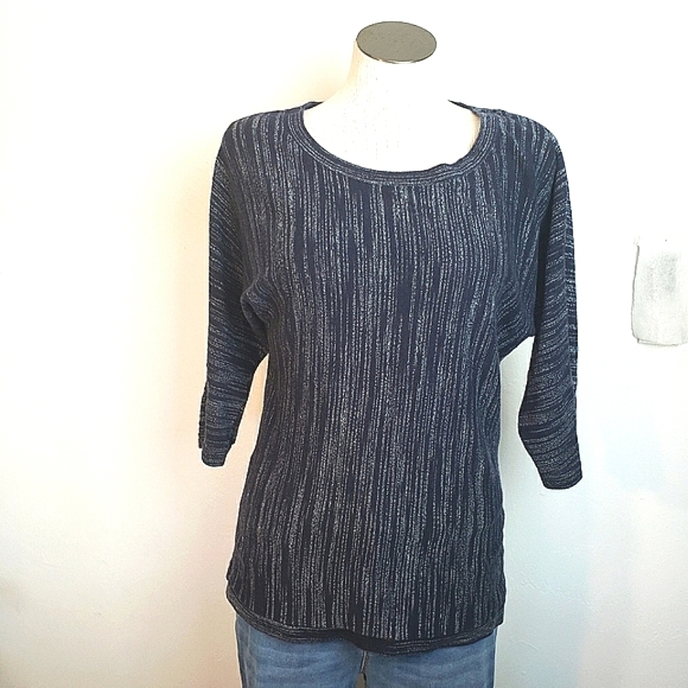 The limited Navy Blue Fair Isle Round Neck Quarter Sleeves Women's Top Size S